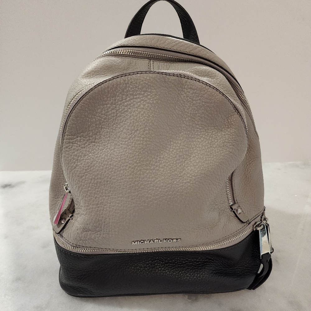 Michael Kors Rhea Zip Medium Backpack Color-block